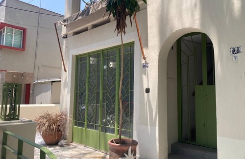 Lafayette House | Alarcon apartment: two-story, 4 bedrooms, hall, balcony, terrace.