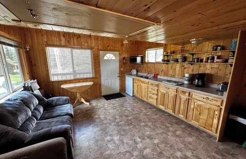 Sterling Cabin | Alaska Cozy Cabin #10 Half Mile 2 River!