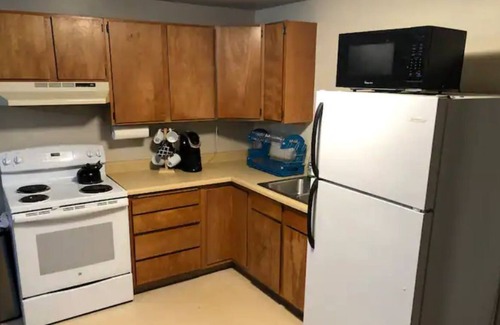 Fairbanks House | Alaskan Woodland Haven- close to airport and sites