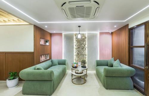 Shimla Apartment | Alaya Stays 6 BHK With Garden - Evaara Woods Hilltop