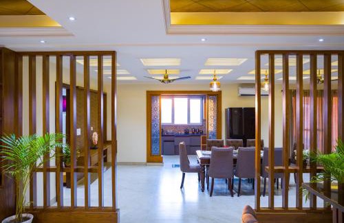 Rishikesh Villa | Alaya Stays BYDM The Sky Heaven - 4 BHK Penthouse 15 Min from Triveni Ghat With Balcony, Bar & Lift