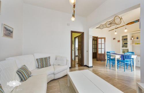 Pieve Ligure House | ALBA E TRAMONTO