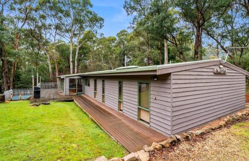 Sawmill Settlement Cabin | Albaski Lodge Room 3