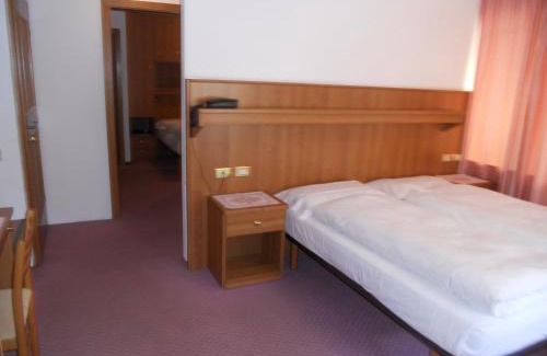 Livinallongo del Col di Lana Hotel | Albergo Alpino