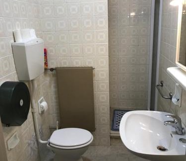 Cortemaggiore Hotel | Albergo centrale