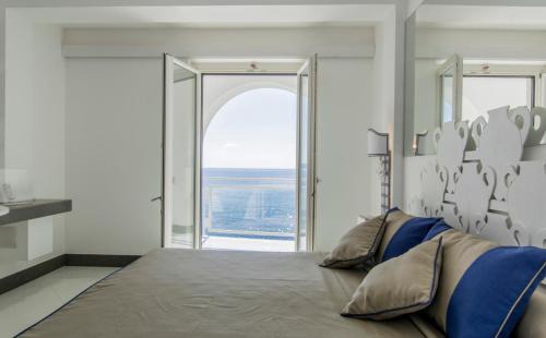 Ogliastro Marina Hotel | Albergo Da Carmine