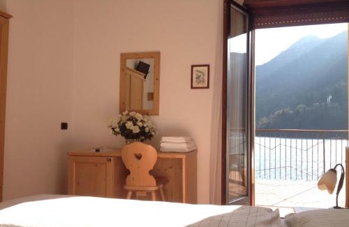 Mezzolago Hotel | Albergo Mezzolago