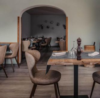 Gerra Hotel | Albergo Ristorante Al Portico