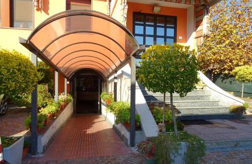 Veveri Hotel | Albergo Ristorante Il Delfino