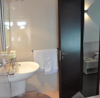 Magazzeno Hotel | Albergo Riviera Spineta