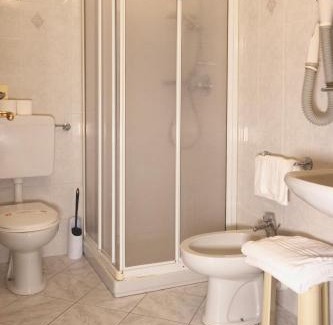 Arma di Taggia Hotel | Albero Ristorante Roma