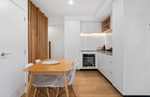 Albert Town Apartment | Albert Abode
