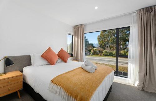 Albert Town Apartment | Albert Abode