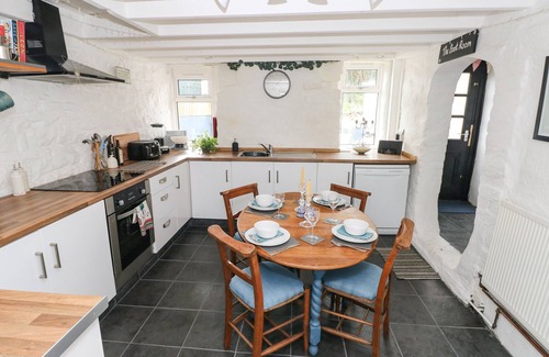 Brynamman Cottage | Albert House