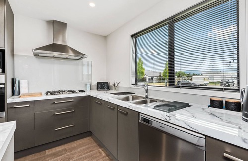 Albert Town Cottage | Albert Town Wanaka Oasis - Wanaka