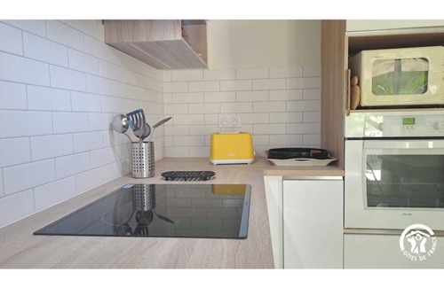 Albi Cottage | ALBI - Cœur d'Occitanie Farmhouse in town. Ideal for family, friends, work