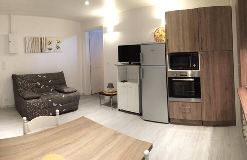 Sainte-Eulalie-en-Born House | Albizzia - Ste-eulalie-en-born