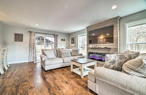 Albrightsville House | Albrightsville Home with Home Theater and Game Room!