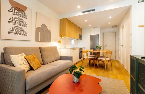 Ciudad Lineal Apartment | Alcala IV apartament in Madrid