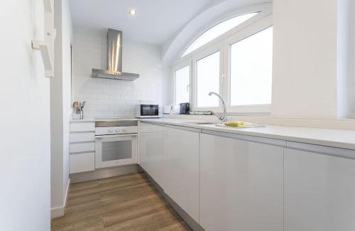 Cotos Apartment | Alcam Castellana La Paz Madrid