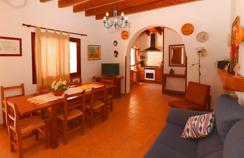 Campos Villa | Alcoraia 408 traditional finca with private pool, terrace, barbecue and air conditioning