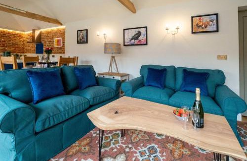 Saxmundham House | Alde Bay Farm - Oyster Catcher