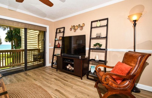 Belleair Beach Apartment | Aldea A8 Beachfront 2 Bedroom 2 Bath - Tranquil Belleair Beach