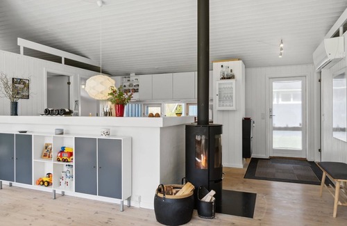 Hou House | "Aleia" - 1.6km from the sea by Interhome