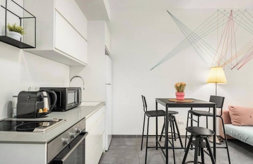 Kerem HaTeimanim Apartment | Alenby Luxury Apartment By Nimizz One Bedroom Apartment