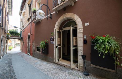 Desenzano del Garda City Centre Hotel | Alessi Hotel Trattoria