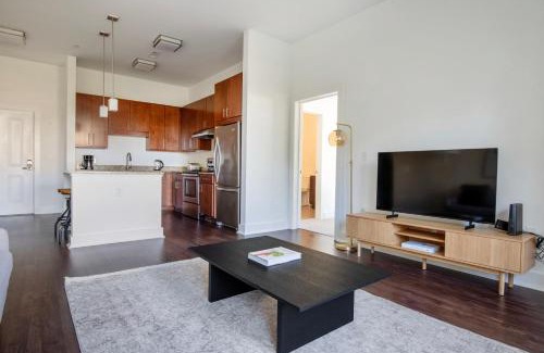 Cambridge Apartment | Alewife 2br w gym wd nr red line BOS-934