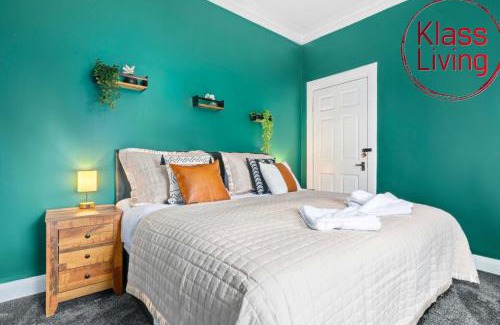 Coatbridge Apartment | Alexander Apartment by Klass Living Coatbridge