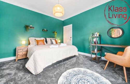 Coatbridge Apartment | Alexander Apartment by Klass Living Coatbridge