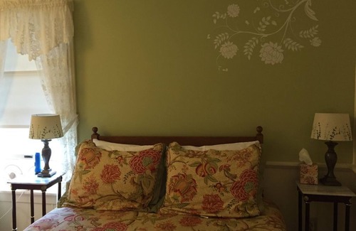 Ashford Cabin | Alexander's Lodge At Mt Rainier(2 beds, breakfast included)