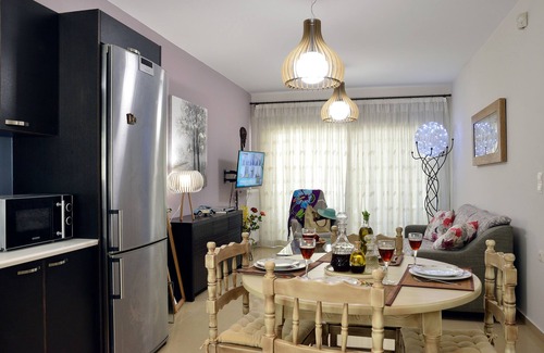 Kato Galatas Apartment | Alexandra's relaxing suite