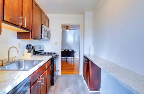 Northeast Alexandria Apartment | Alexandria Executive Apt | Comfort & Convenience