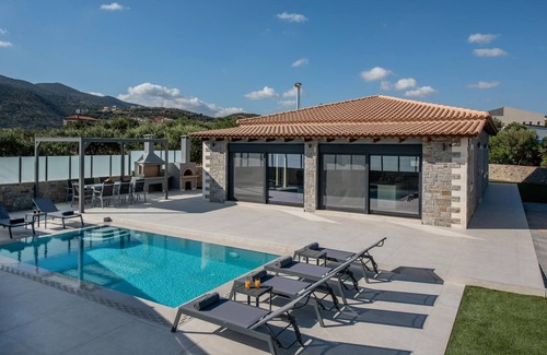 Old Hersonissos Villa | Alexia's Luxury Oasis