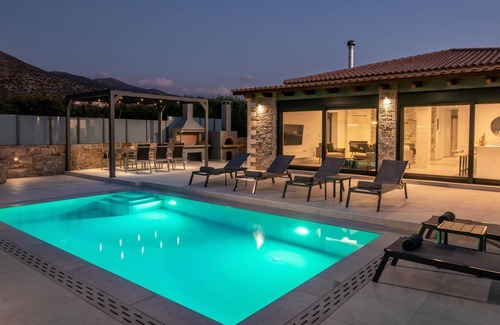 Old Hersonissos Villa | Alexia's Luxury Oasis