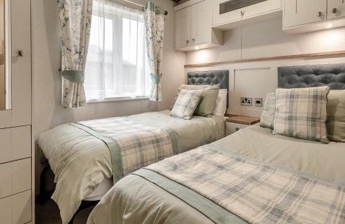 Sewerby House | Alfie - Uk48109