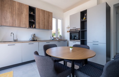 Fertilia Villa | ALGHERO Stunning 5 bedroom villa facing the sea, bbq, big garden, internet WI-FI
