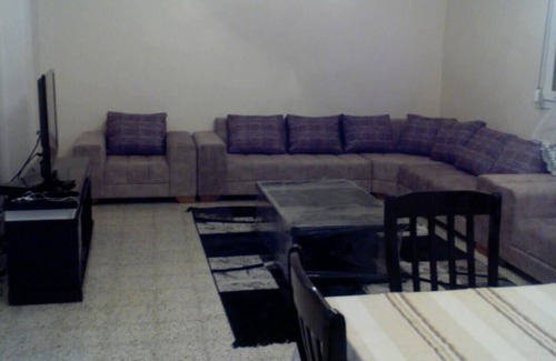 Tipasa Apartment | ALGIERS Tipaza Bouharoun: Charming and apt F3 in a villa level with courtyard in a quiet residential subdivision very close to the beach and the fishing port