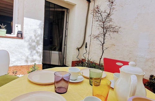 Viznar Cottage | Alhambrita. Cool and quiet house with wifi to disconnect.