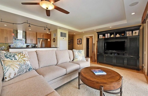 Kaanapali Condo | ALII 456 OceanFront Tropical Getaway w Ocean Views