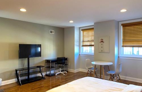 West Poplar House | Alina & Fanny - Philadelphia 1210 Mt Vernon St