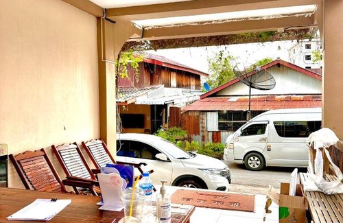 Vang Vieng Hotel | Alisona Guesthouse