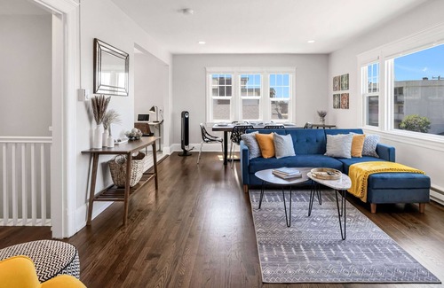 Alki House | Alki/Perfect Location/FAST WiFi/Steps to Beach