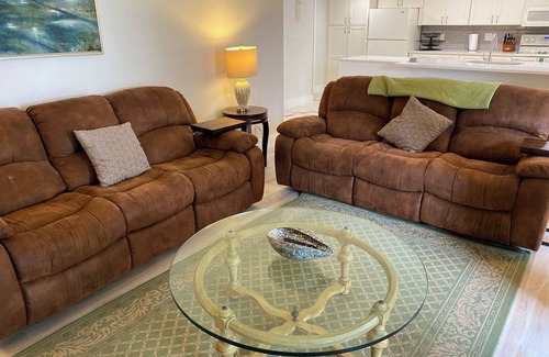 Delray Beach Condo | All American Beach town, 1 bedroom, AC, security & location, location, location