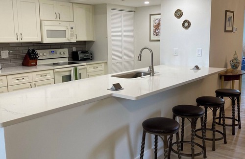 Delray Beach Condo | All American Beach town, 1 bedroom, AC, security & location, location, location