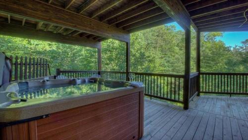 Foxfire Estates House | All Decked Out
