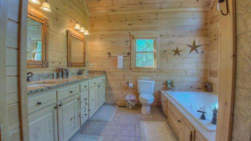 Foxfire Estates House | All Decked Out